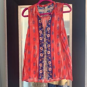 Colorful blouse with beautiful buttonssize medium
